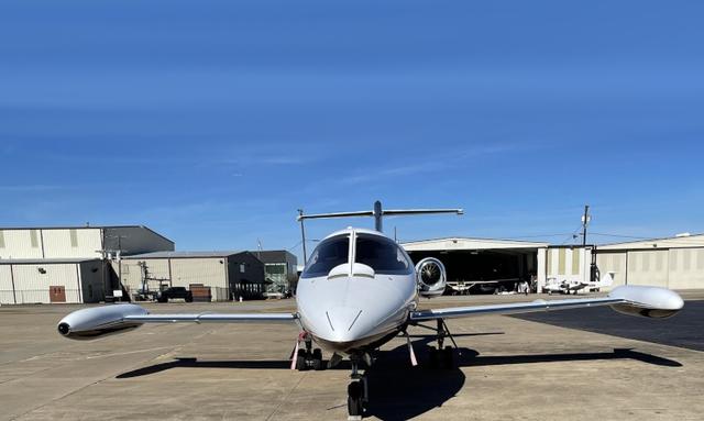 Learjet 25D